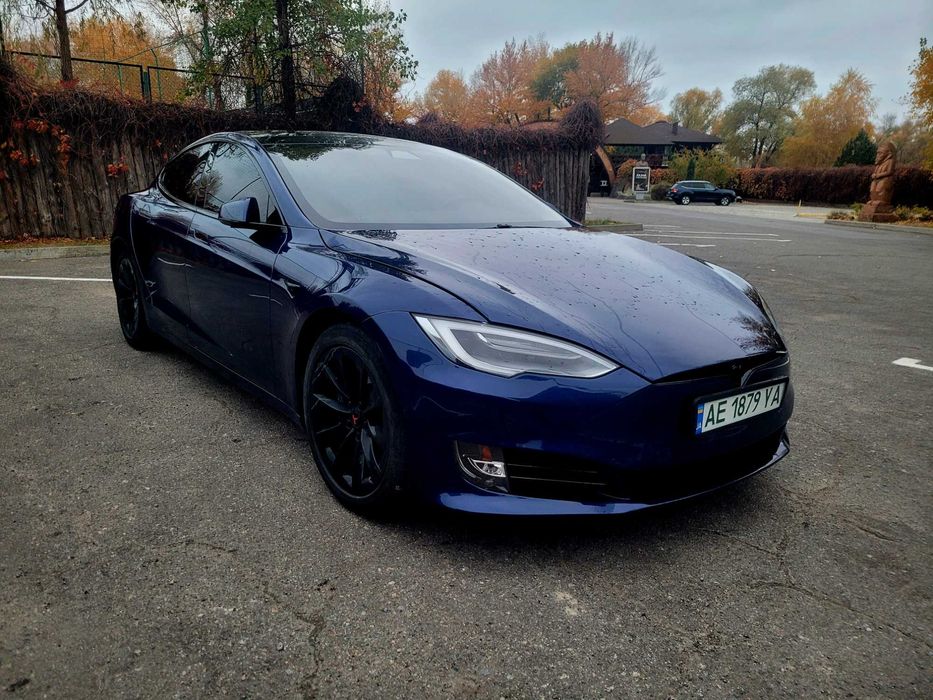 Срочно Tesla Model S 2018 fsd пневма intel