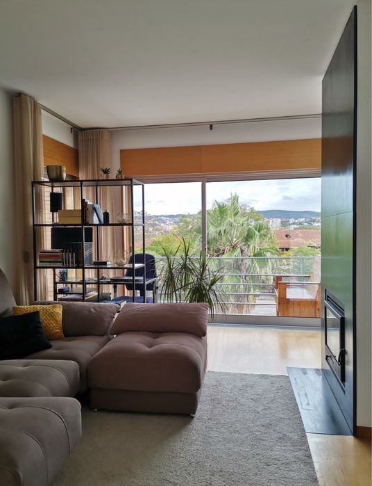 Estante VITTSJÖ preto vidro IKEA