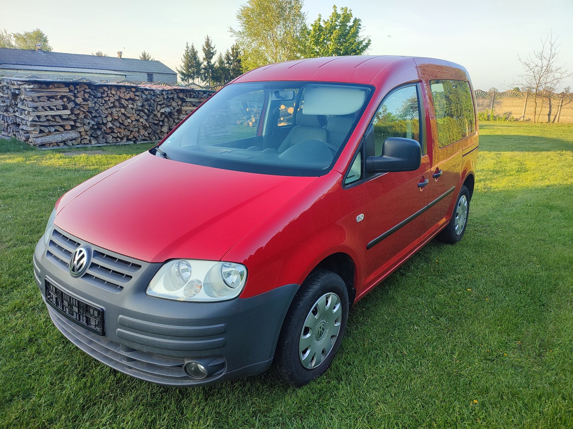 VW Caddy life Polecam