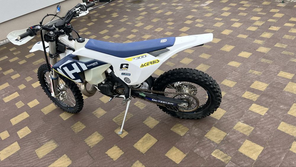 Мотоцикл крос ендуро Husqvarna TE300I
