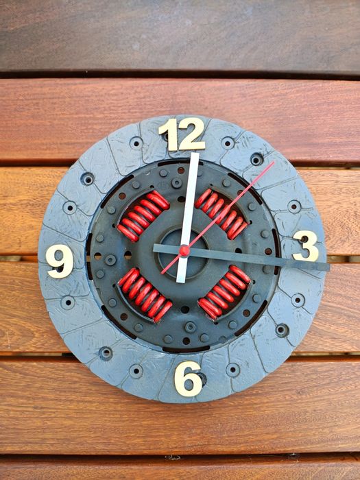 Vendo relogios de parede