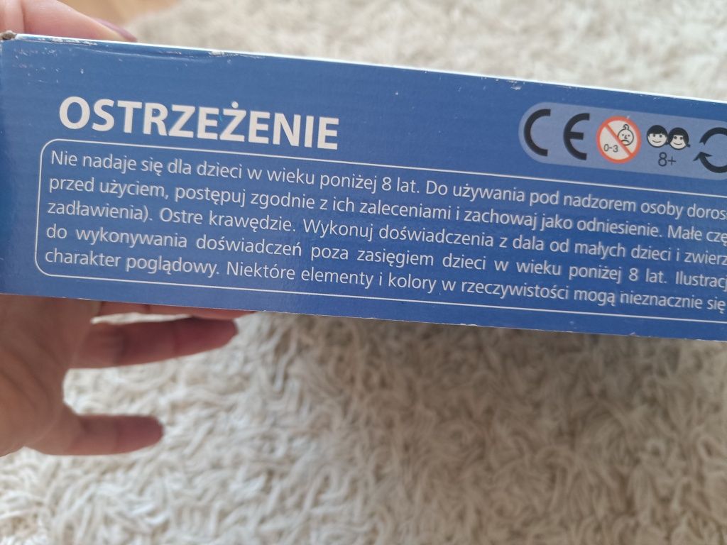 Fabryka kryształów świecących w ciemności Trefl 8+