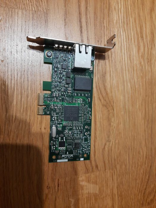 Низкопрофильная сетевая карта PCI-Express 1x 1Gbit в компактный SFF ПК