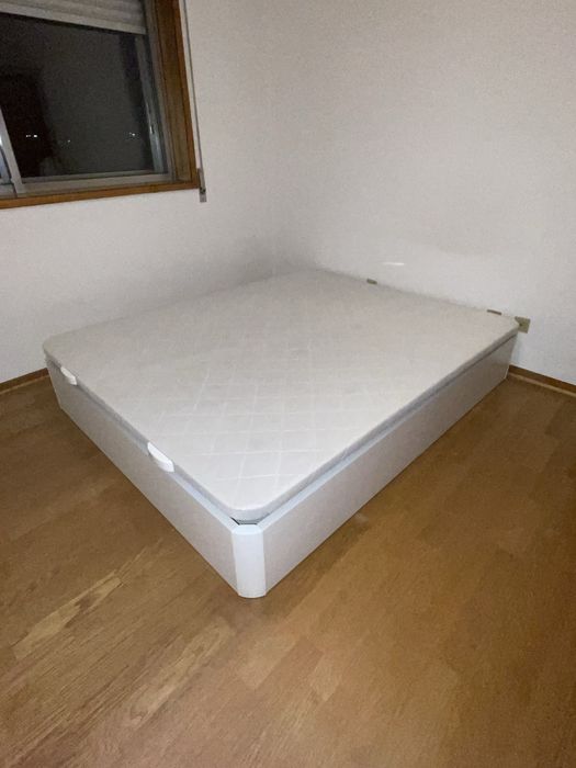 Sommier de Madeira Wenge Branco 160x200