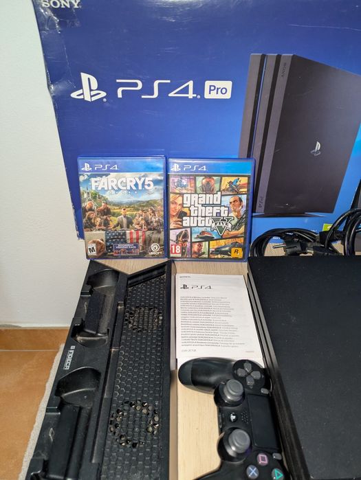 PlayStation 4 pro com 1tb