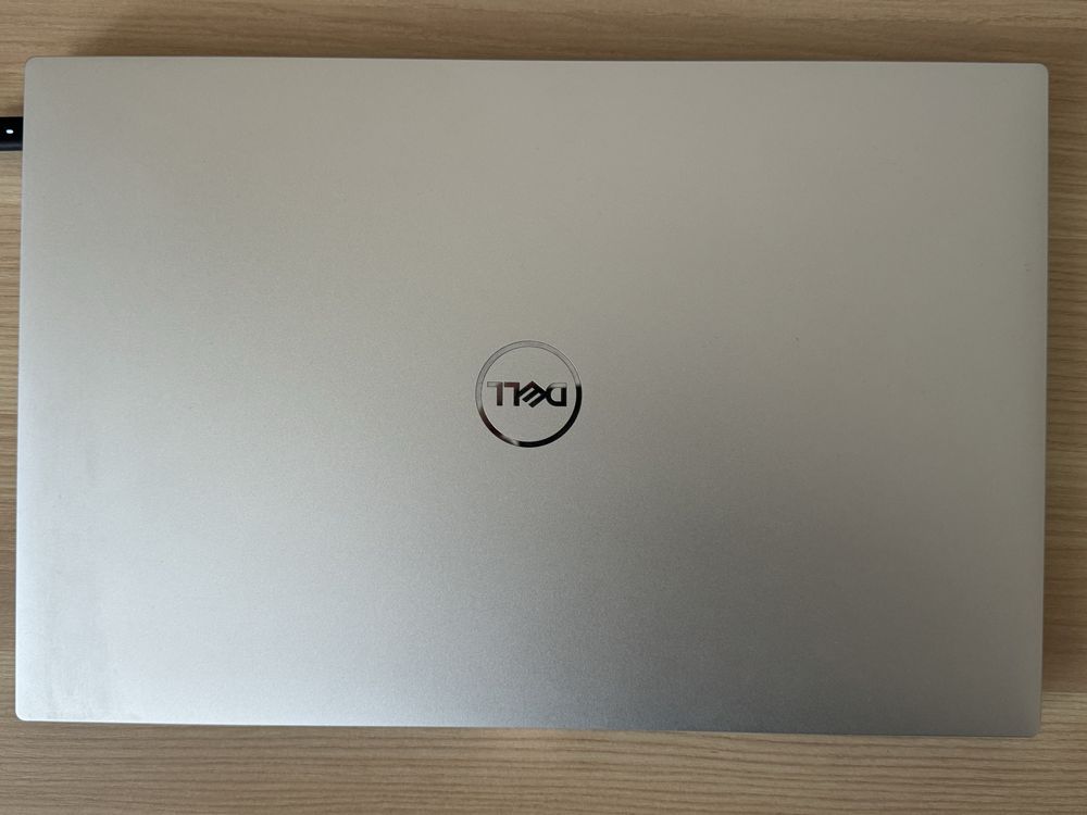 Dell XPS 17 9720 4k UHD i7-12700H 32GB 1TB RTX 3060