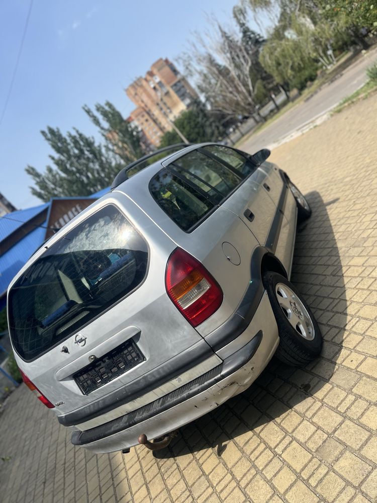 Opel Zafira 2.0TDi мкпп 5-ст