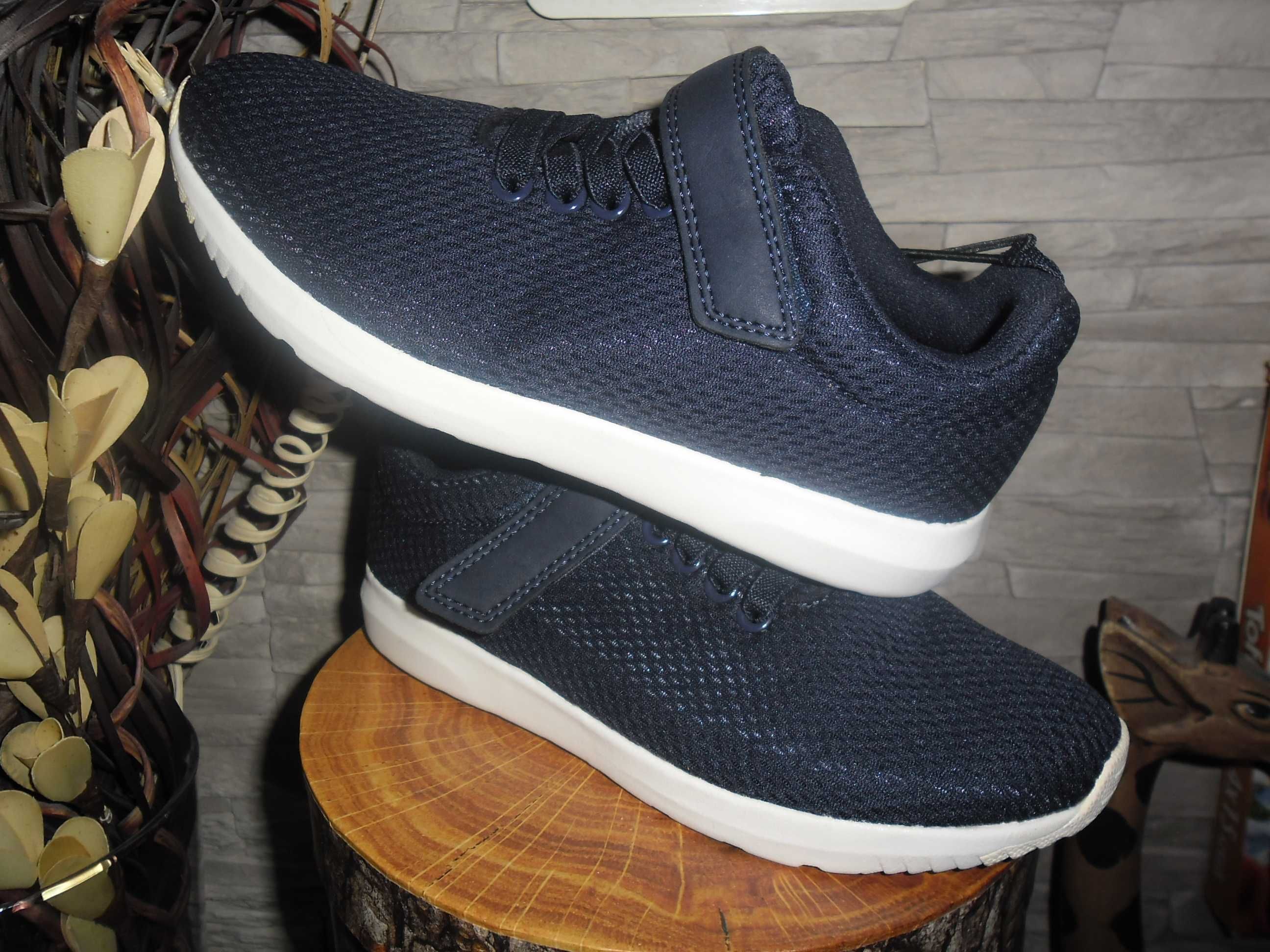 h&m adidasy na rzep dla córci roz 31  nowe z metka