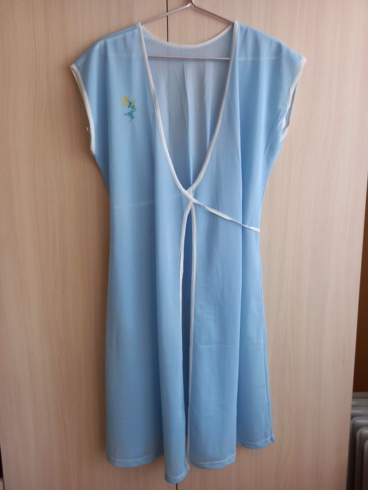 Жіночій пеньюар. Новий