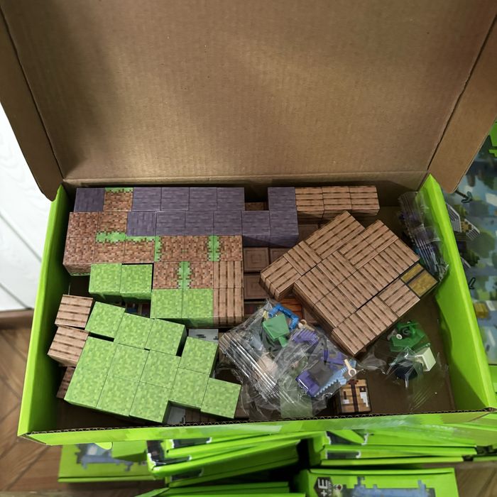128шт+4 героя Конструктор магнітний Minecraft майнкрафт будинок книжка