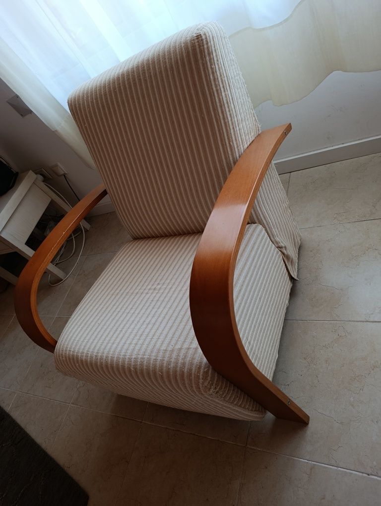 Cadeirão  estilo italiano
