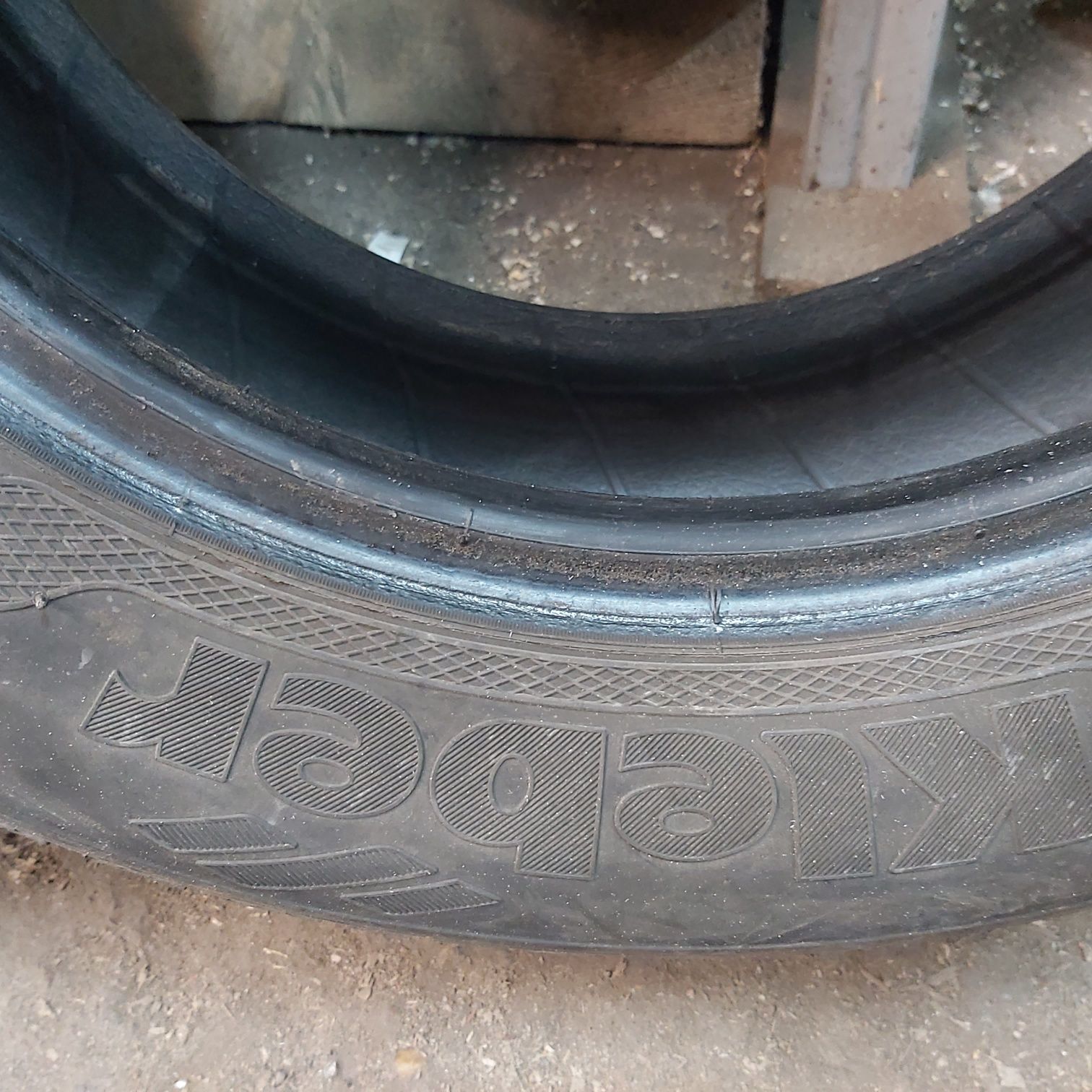 Opony 195/65R15  kleber zimowe 6,5mm