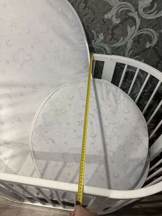 Дитяче ліжечко з маятником 2 в 1