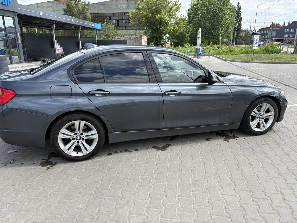 В Житомирі BMW F30 320d 2012 Sport седан дизель в Житомирі правый руль