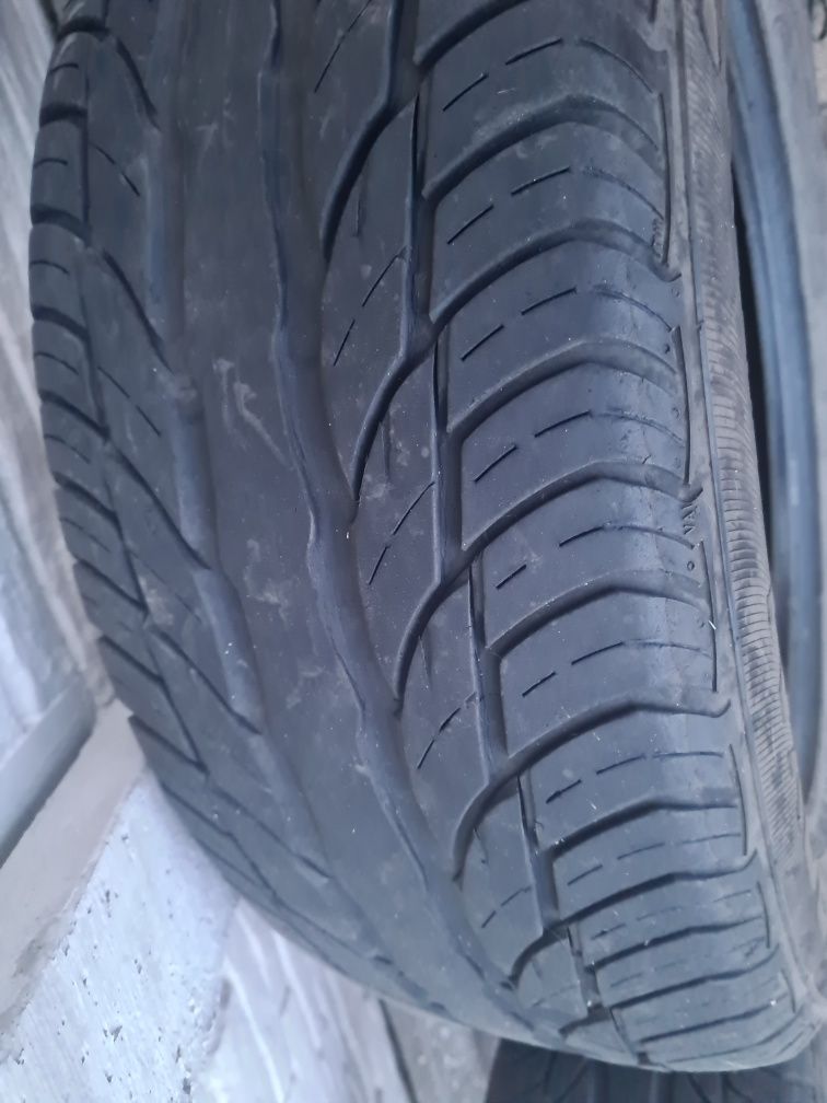 Резина летняя Uniroyal RainExpert SUV 255/60 R18 4 шт.