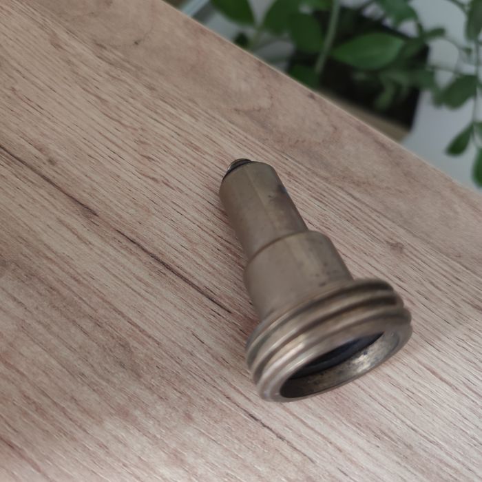 Adapter do samochodu do gazu