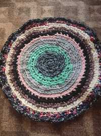Плетений килимок