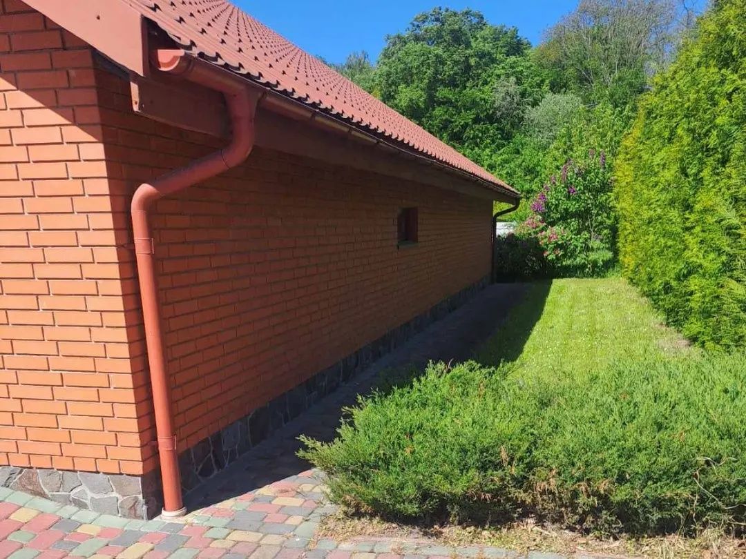 Продаж якіснозбудованого будинку в селі Липники