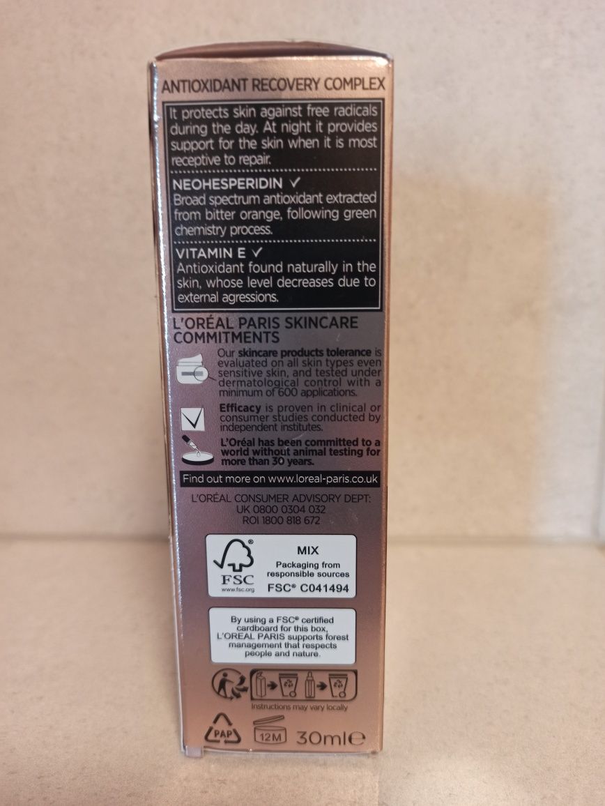 Nowe regenerujące serum przeciwzmarszczkowe na noc L'Oreal Paris 30 ml