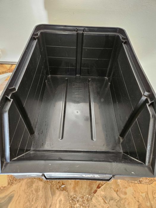 Pojemnik magazynowy 450x300x210mm CZARNY