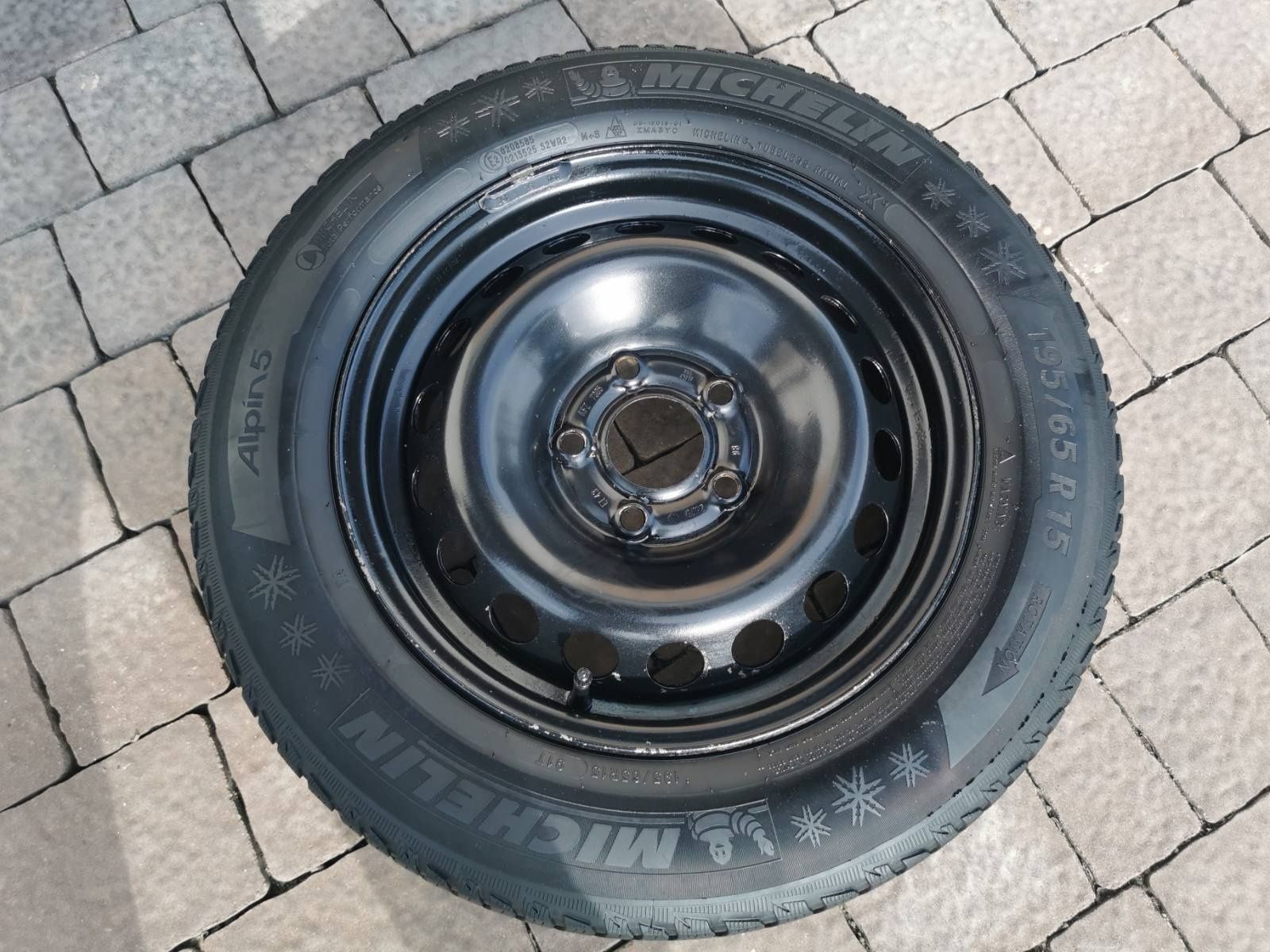 Зимова резина з дисками MICHELIN Alpin5 195/65 R15