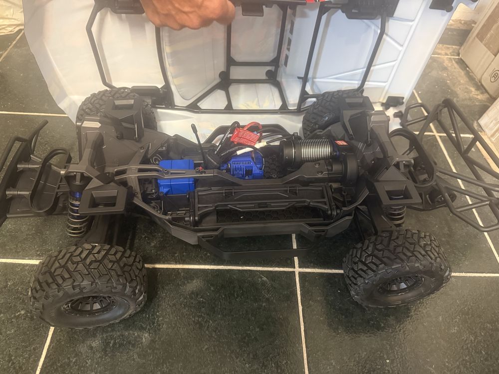 Traxxas max slash nova