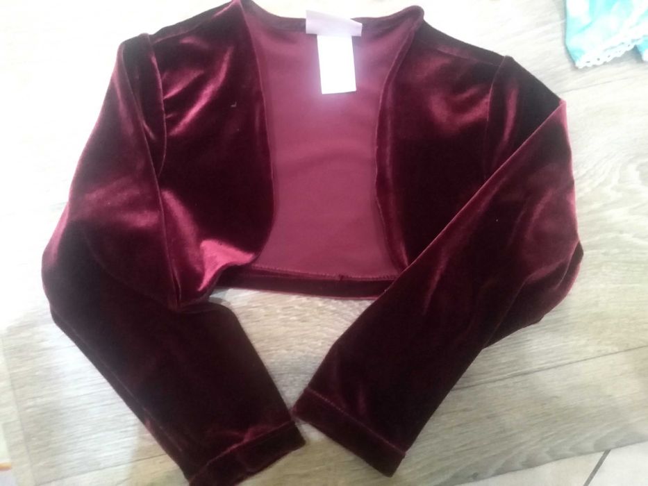 Paczka ubranek 122 sukienka wizytowa, bolerko, spódniczka itd