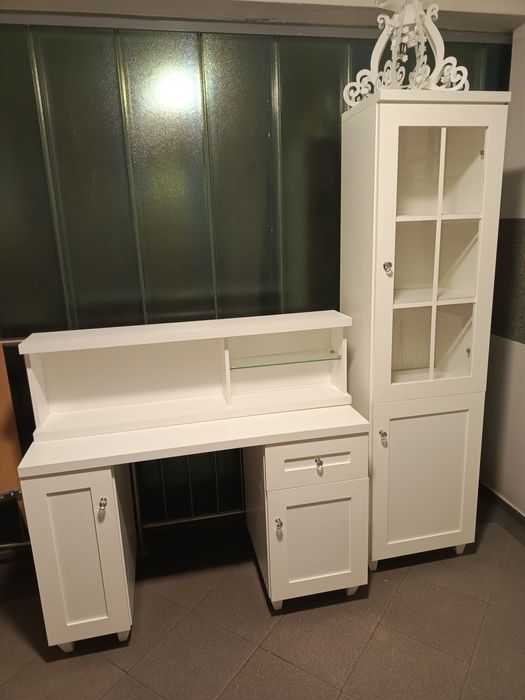 Zestaw mebli dla dziecka / meble / dziecko / młodzież