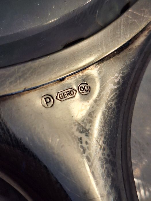 Посріблене зеркало.