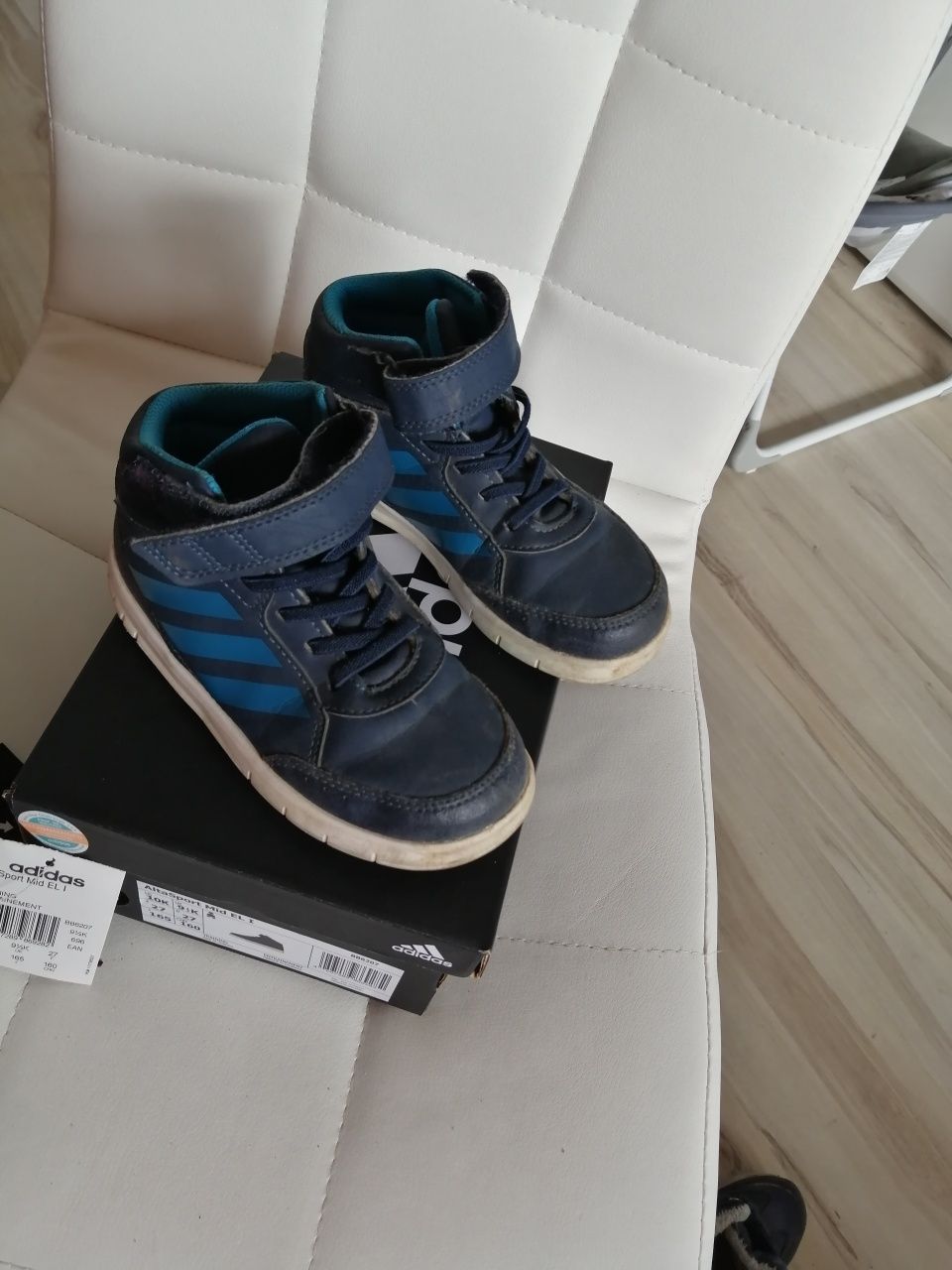 Buty Adidas r. 27