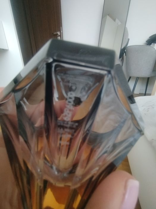Opakowanie woda perfumowana Lancome 100ml. Tresor La niut
