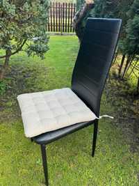 Krzesło z poduszką