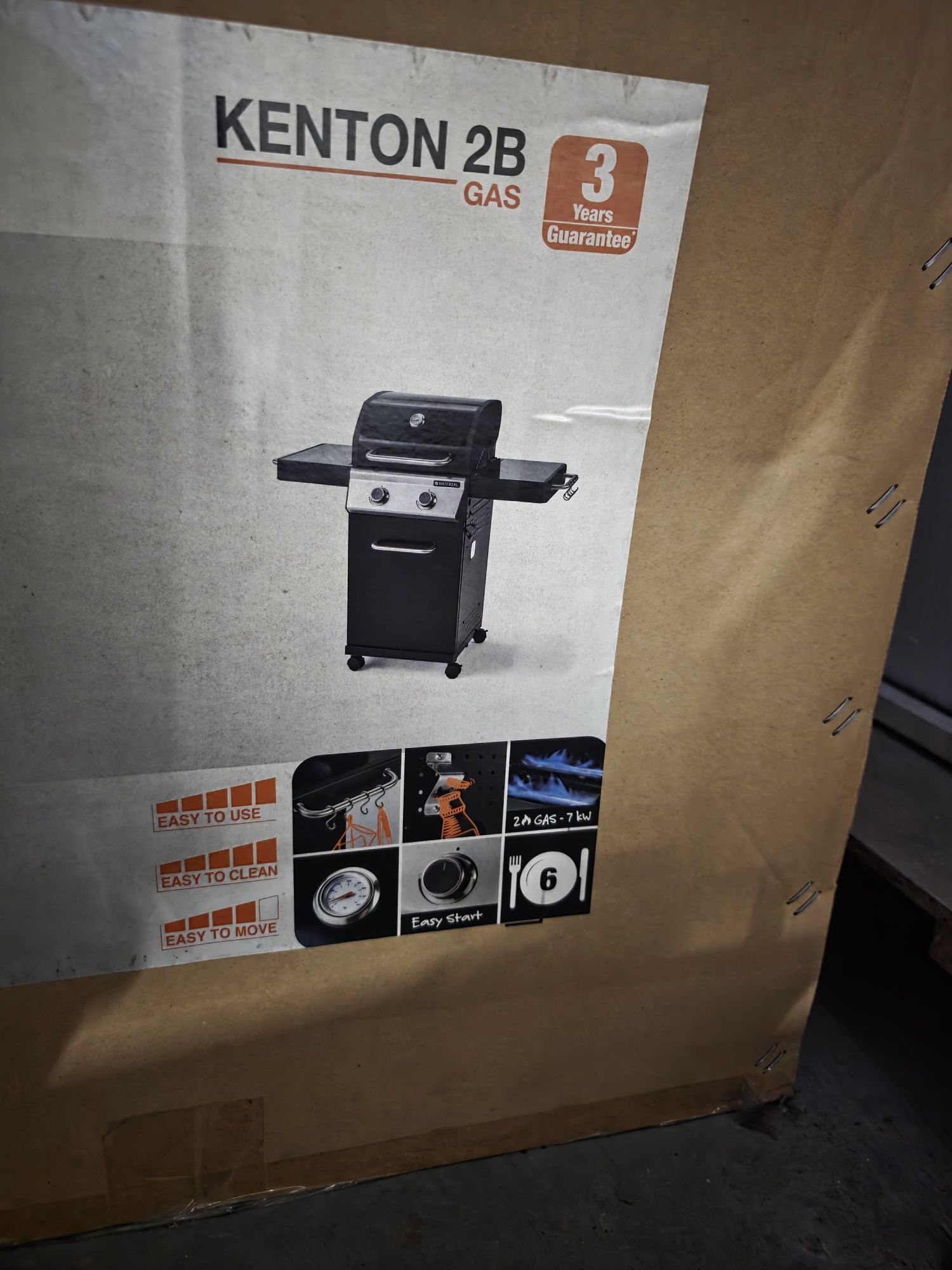 Barbecue a gaz novo embalado +mesa inox