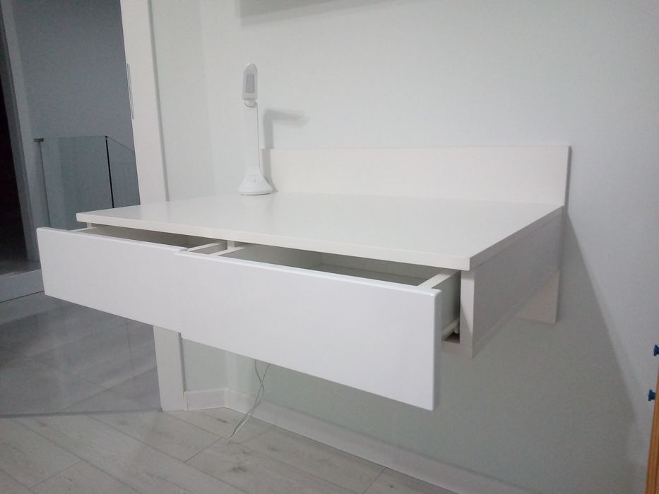 Biurko/ młodzieżowe/dziecięce /wiszące /Toaletka do sypialni/ półka.