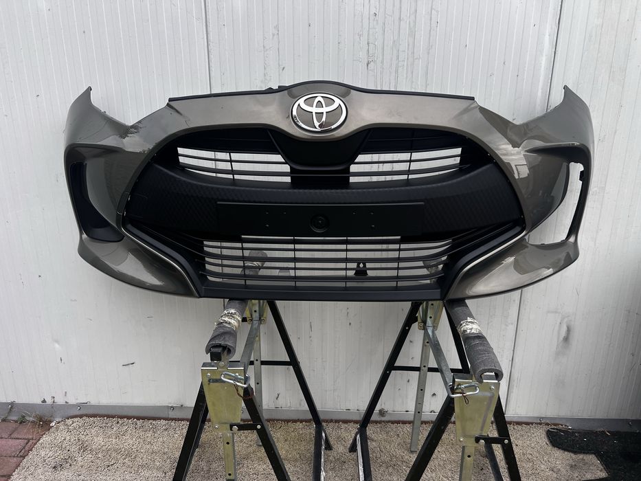 Zderzak Przod Yaris 4 lV w kolor. Igła !