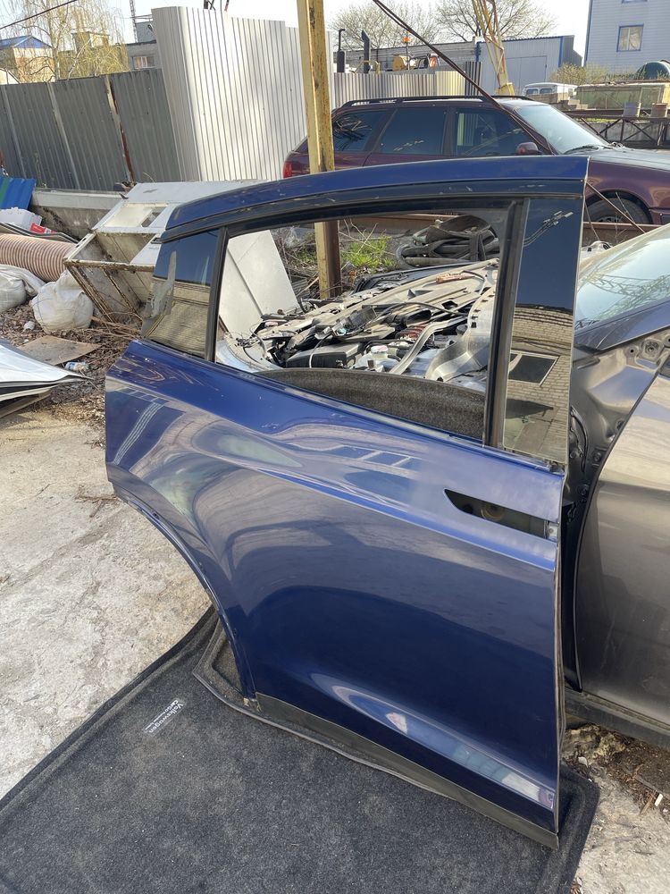 Двері задні Tesla Model X 2022+ plaid