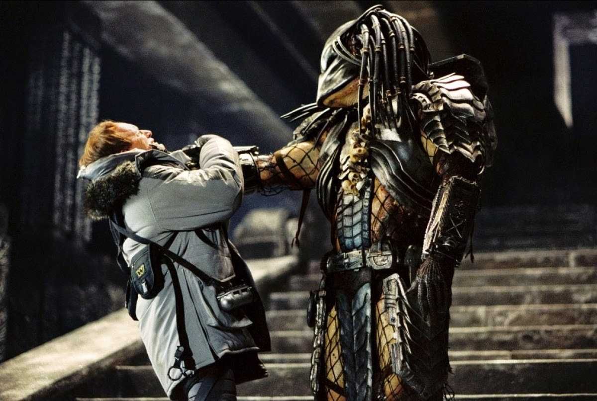 ALIEN vs PREDADOR (Paul W.S. Anderson) Sanaa Lathan/Lance Henriksen