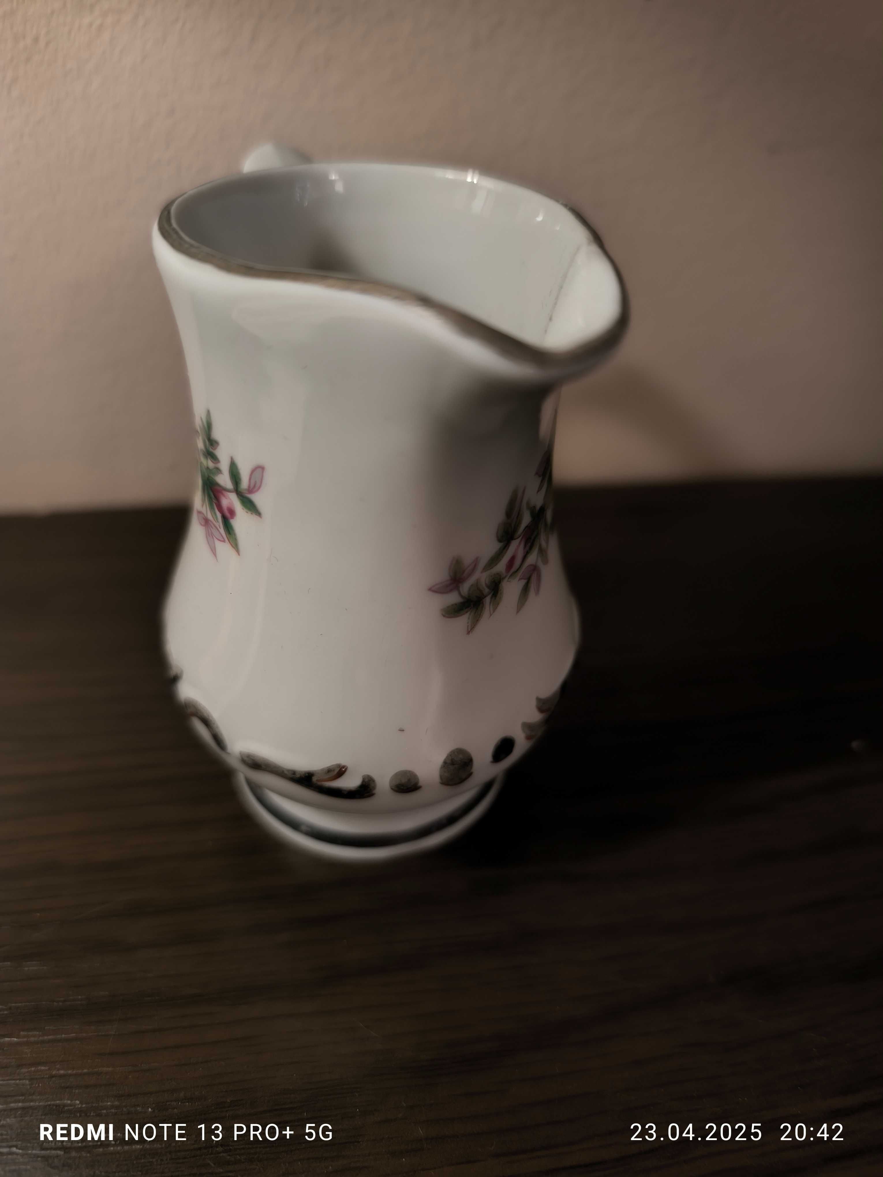 Mlecznik Ćmielow porcelana