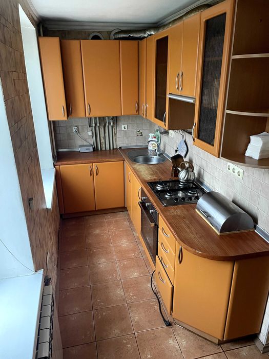 Здається квартира довгостроково 3 кімнати