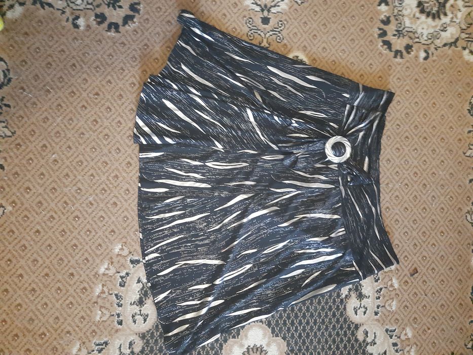 Продам юбку 52 размера