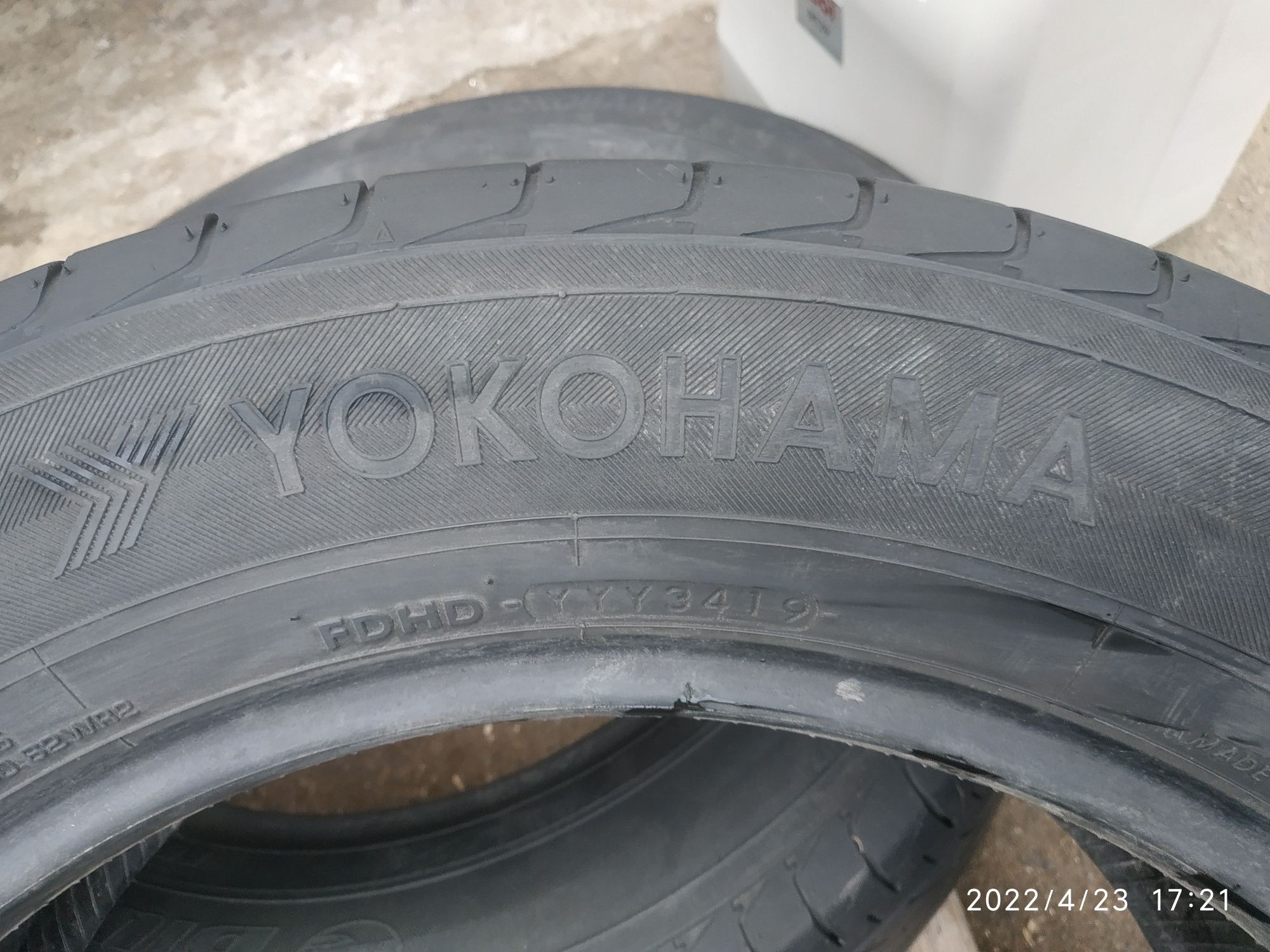 Шины резина лето 225/60 R18 Yokohama BluEarth e51