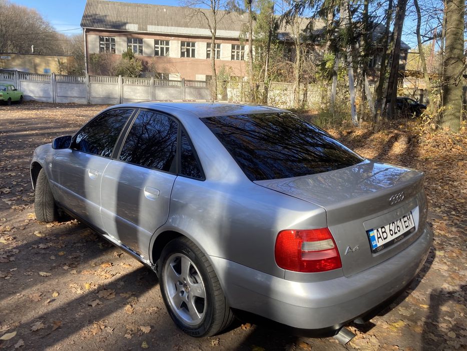 Ауді А4 Б5 рестайлінг 1.6 на газу