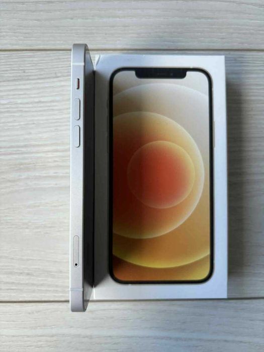 Apple IPHONE 12 biały 64GB stan bardzo dobry