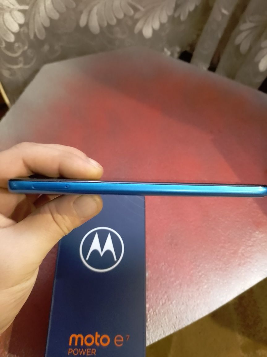 На запчастыны motorola e 7 power