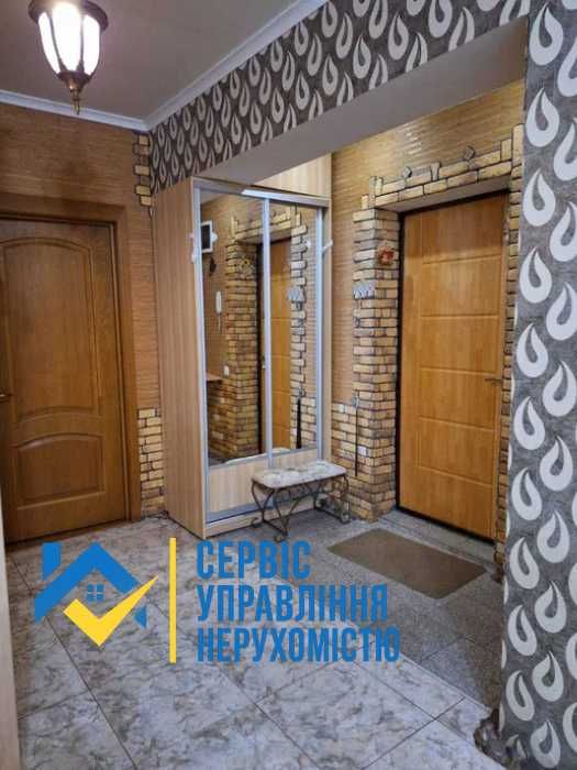продам улучшенную 2ух. комн. м. Спортивная