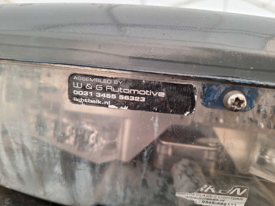 Swiatła sygnalizacyjne pomarańcz/niebieskie . Straż pożarna