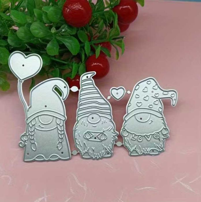 Wykrojnik do scrapbookingu - świąteczny - skrzaty krasnale