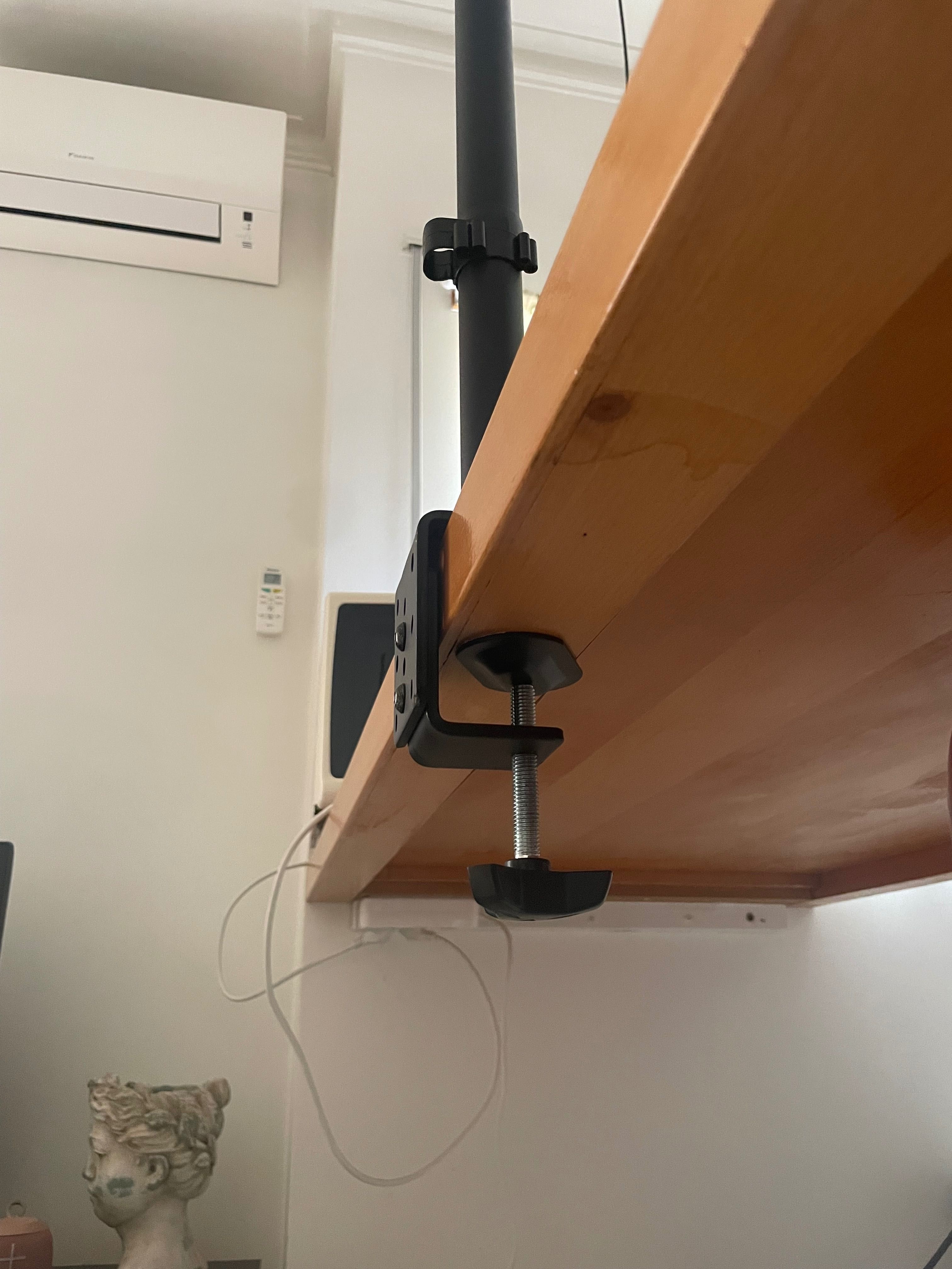 Suporte vertical duplo Suptek p/ monitores 13'' a 27''