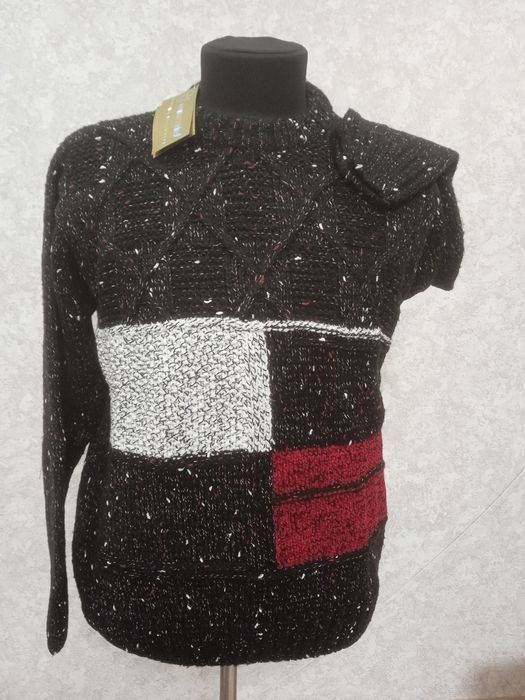 Продам свитер Турция. размер.м.л.хл.