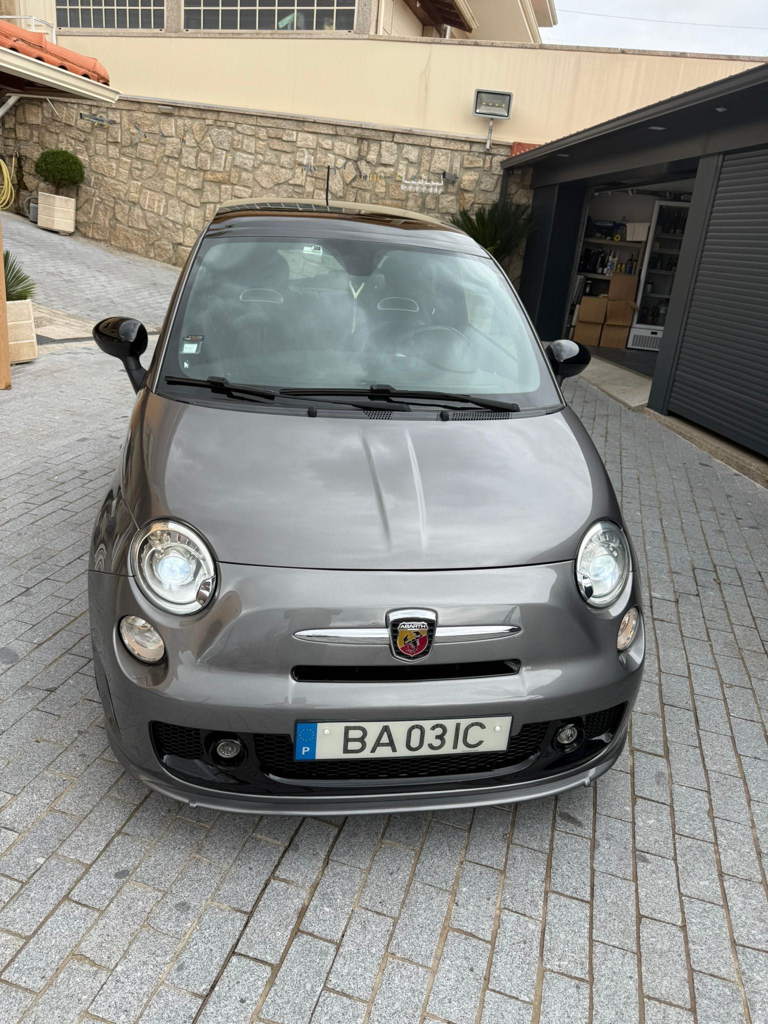 Carro Abarth 595 turismo